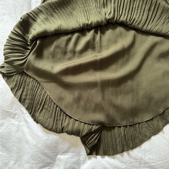 [SOLD] Revolve Vince Crushed Drape Pleated Satin Skirt in Mineral Pine Small - Picture 9 of 16